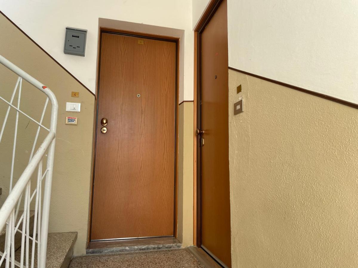 Family Apartment Piazza Milano - Jesolo Esterno foto